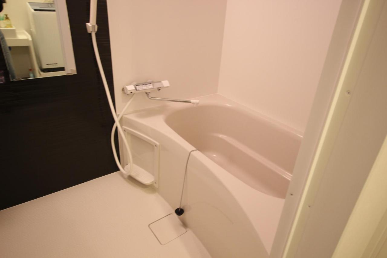 Namba West Saika Apartment Осака Екстериор снимка